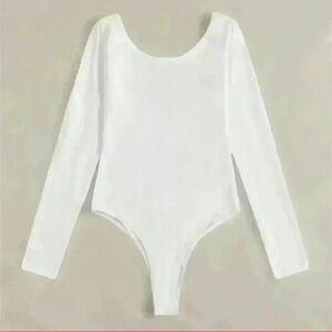 NWT Rounded Neck Long Sleeve T-Shirt Jersey Bodysuit
